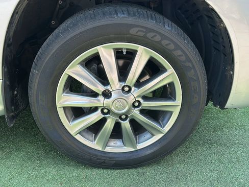 Used 2011 Lexus LX 570 4WD w/ Luxury Pkg image 49