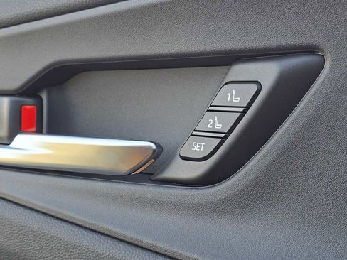 New 2025 Toyota Prius XSE Premium image 23