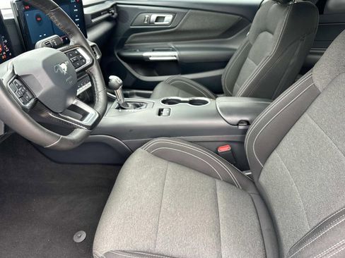 Used 2024 Ford Mustang Coupe image 13