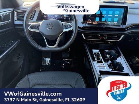 Certified 2024 Volkswagen Atlas Cross Sport SE image 13
