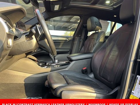 Used 2019 BMW X4 xDrive30i w/ Executive Package image 3