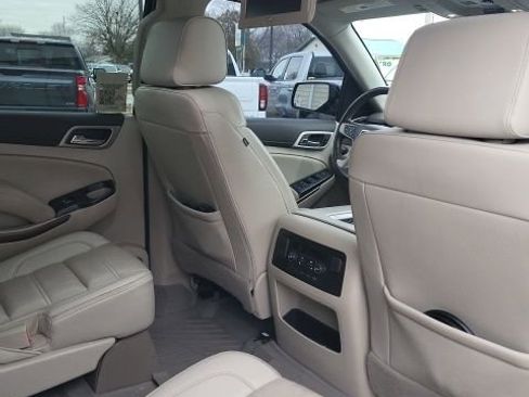 Used 2020 GMC Yukon XL Denali w/ Denali Premium Package image 17