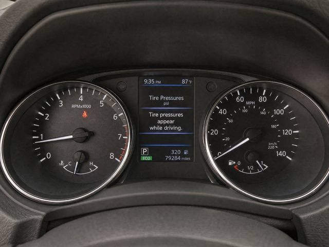 Used 2018 Nissan Rogue SV FWD image 15