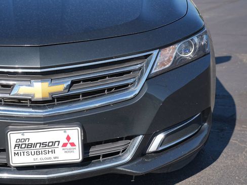 Used 2015 Chevrolet Impala LT FWD image 9