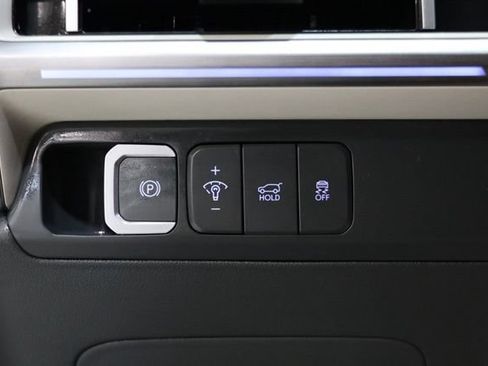 Used 2025 Hyundai Santa Fe Calligraphy FWD image 20