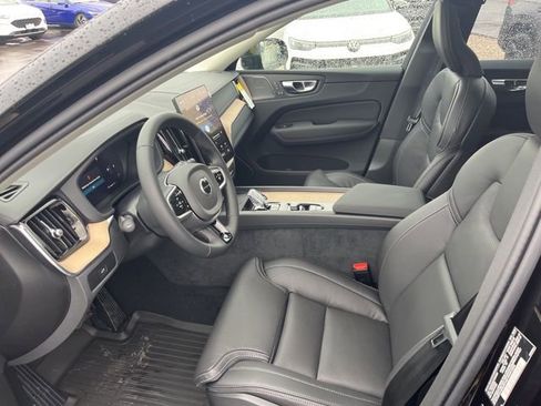 New 2026 Volvo XC60 B5 Ultra w/ Protection Package Premier AWD/4WD image 10