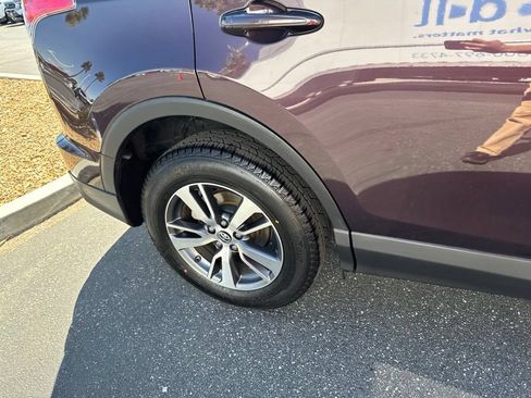 Used 2017 Toyota RAV4 XLE w/ Premium Special Value Package FWD image 21