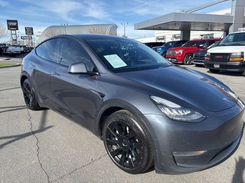 Used 2021 Tesla Model Y Long Range image 4