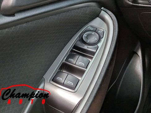 Used 2022 Chevrolet Malibu LT FWD image 25