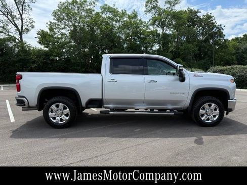 Used 2022 Chevrolet Silverado 3500 LTZ w/ Gooseneck/5TH Wheel Package AWD/4WD image 4