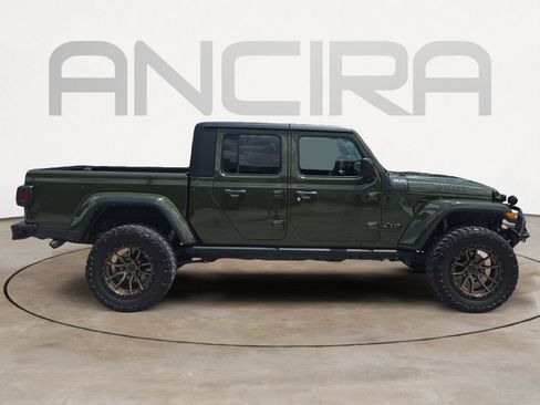 Used 2023 Jeep Gladiator Sport AWD/4WD image 11