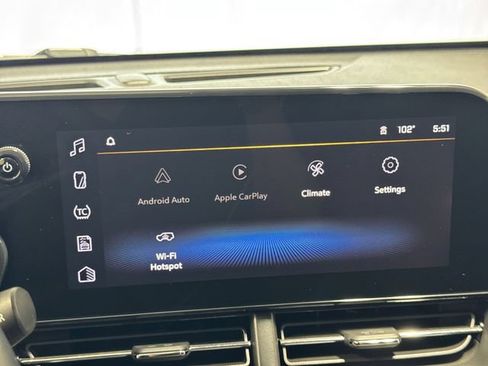 Certified 2025 Chevrolet Trax LT w/ LT Convenience Package FWD image 17