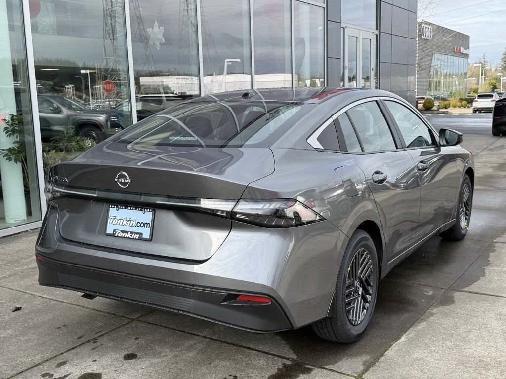 New 2026 Nissan Sentra SR w/ SR Premium Package FWD image 7