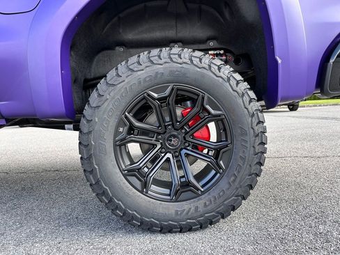 New 2026 GMC Sierra 1500 AT4 w/ AT4 Premium Package AWD/4WD image 44