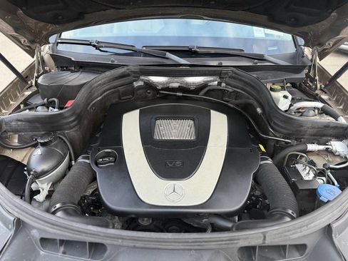 Used 2010 Mercedes-Benz GLK 350 4MATIC image 31