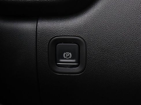 Used 2025 Chevrolet Silverado 1500 W/T image 22