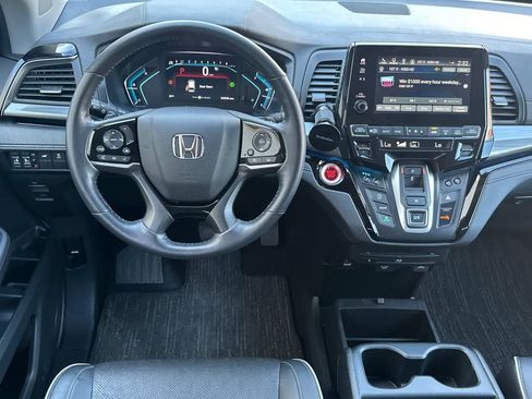 Used 2024 Honda Odyssey Elite image 14