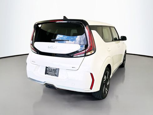 Used 2023 Kia Soul GT-Line FWD image 7