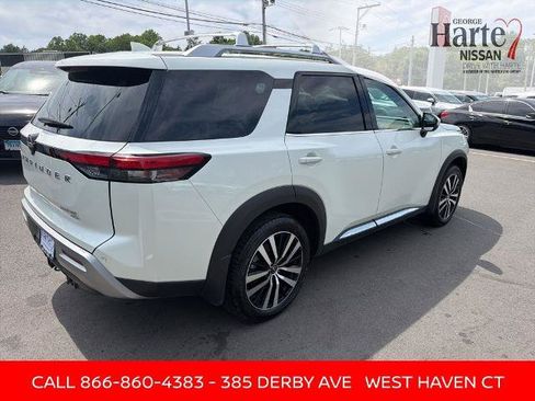 Certified 2023 Nissan Pathfinder Platinum AWD/4WD image 8