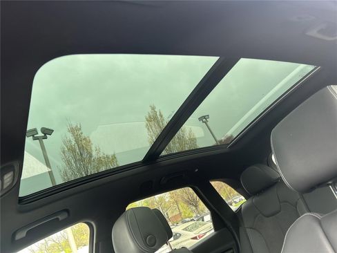 Used 2020 Audi SQ5 Premium Plus w/ Premium Plus Package image 10