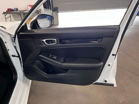 Used 2024 Honda Civic Touring image 12