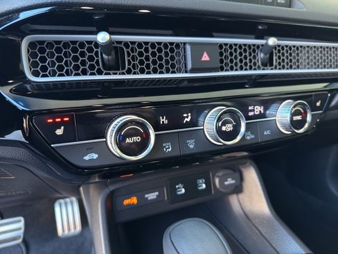 Certified 2025 Honda Civic Sport image 17