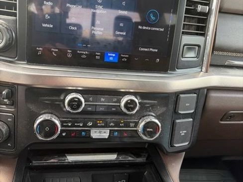 Used 2024 Ford F250 King Ranch AWD/4WD image 13