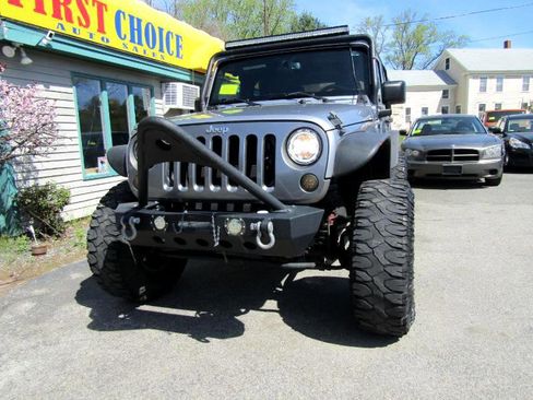 Used 2015 Jeep Wrangler Unlimited Sport image 43