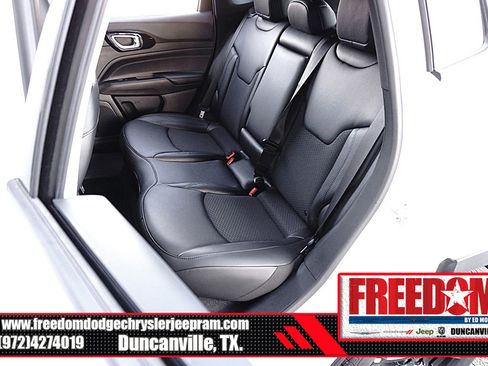 New 2026 Jeep Compass Latitude image 14