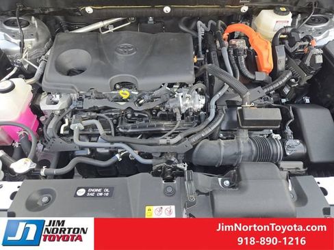 Used 2025 Toyota RAV4 XLE Premium AWD/4WD image 33