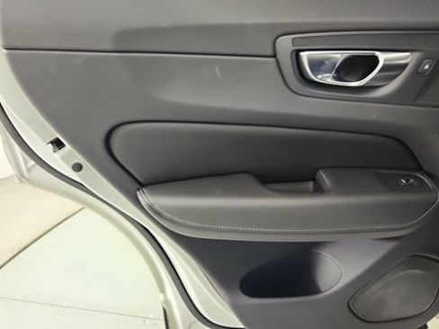Used 2023 Volvo XC60 B5 Ultimate FWD image 27