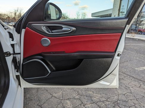 Used 2018 Alfa Romeo Giulia Ti Sport w/ Quick Order Package 22S Sport image 29