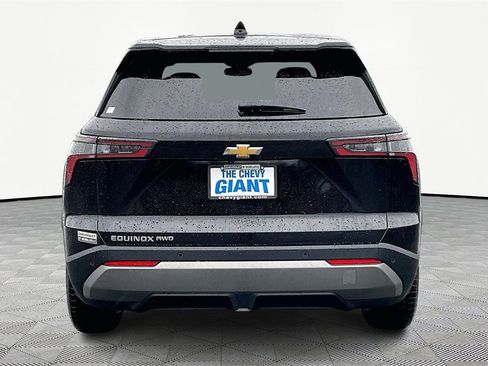 New 2026 Chevrolet Equinox LT w/ LPO, Floor Liner Package image 4