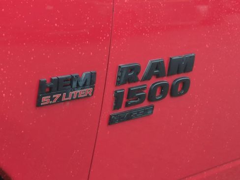 Used 2019 RAM 1500 Express w/ Wheel & Sound Group AWD/4WD image 13