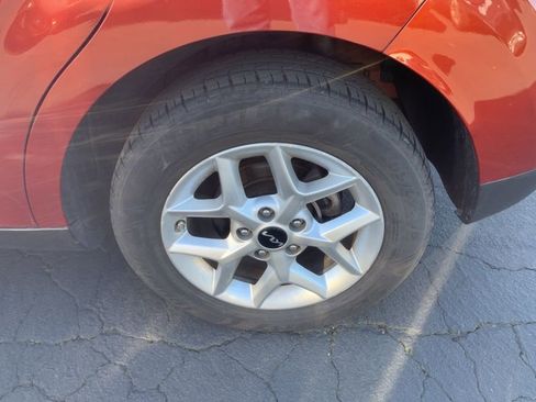 Used 2023 Kia Soul LX w/ LX Technology Package image 8