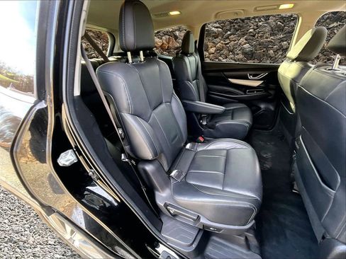 Used 2022 Subaru Ascent Limited image 24