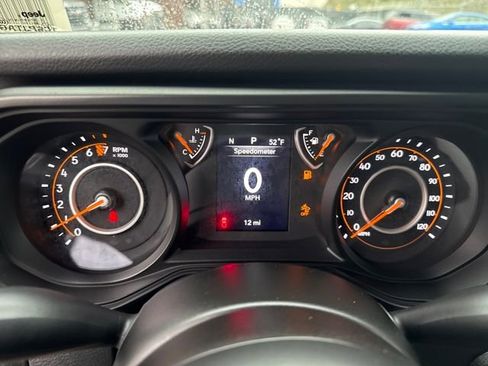 New 2025 Jeep Gladiator Sport image 19