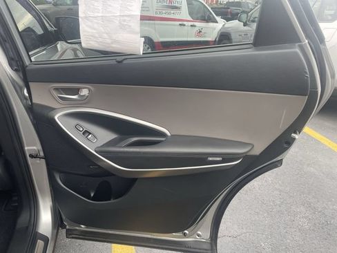 Used 2018 Hyundai Santa Fe Limited AWD/4WD image 38