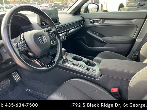 Used 2025 Honda Civic Sport image 15
