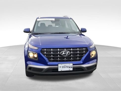 Used 2025 Hyundai Venue SEL FWD image 4
