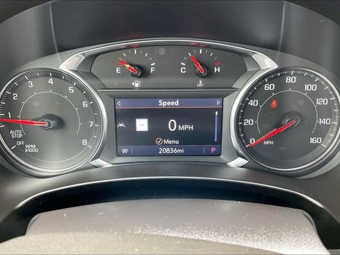 Used 2024 GMC Terrain SLT w/ Infotainment Package II AWD/4WD image 23