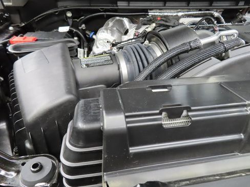 Used 2025 GMC Sierra 3500 AT4 image 32