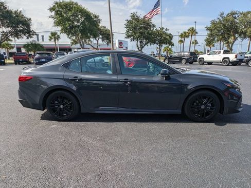 New 2026 Toyota Camry SE FWD image 3