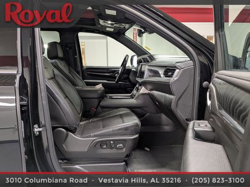 Used 2022 GMC Yukon Denali image 8