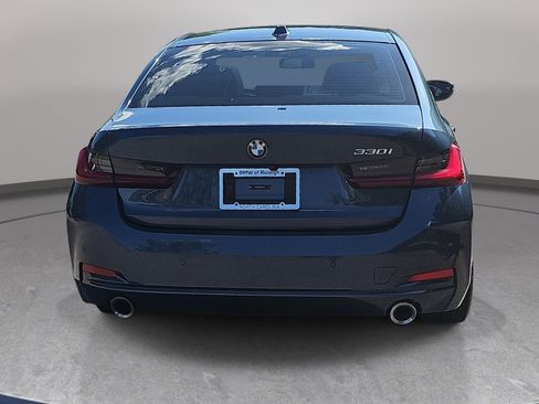 Certified 2025 BMW 330i Sedan w/ Premium Package RWD image 7