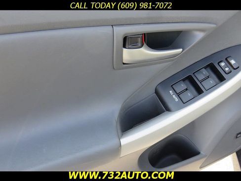 Used 2011 Toyota Prius Four w/ Solar Roof Pkg FWD image 23