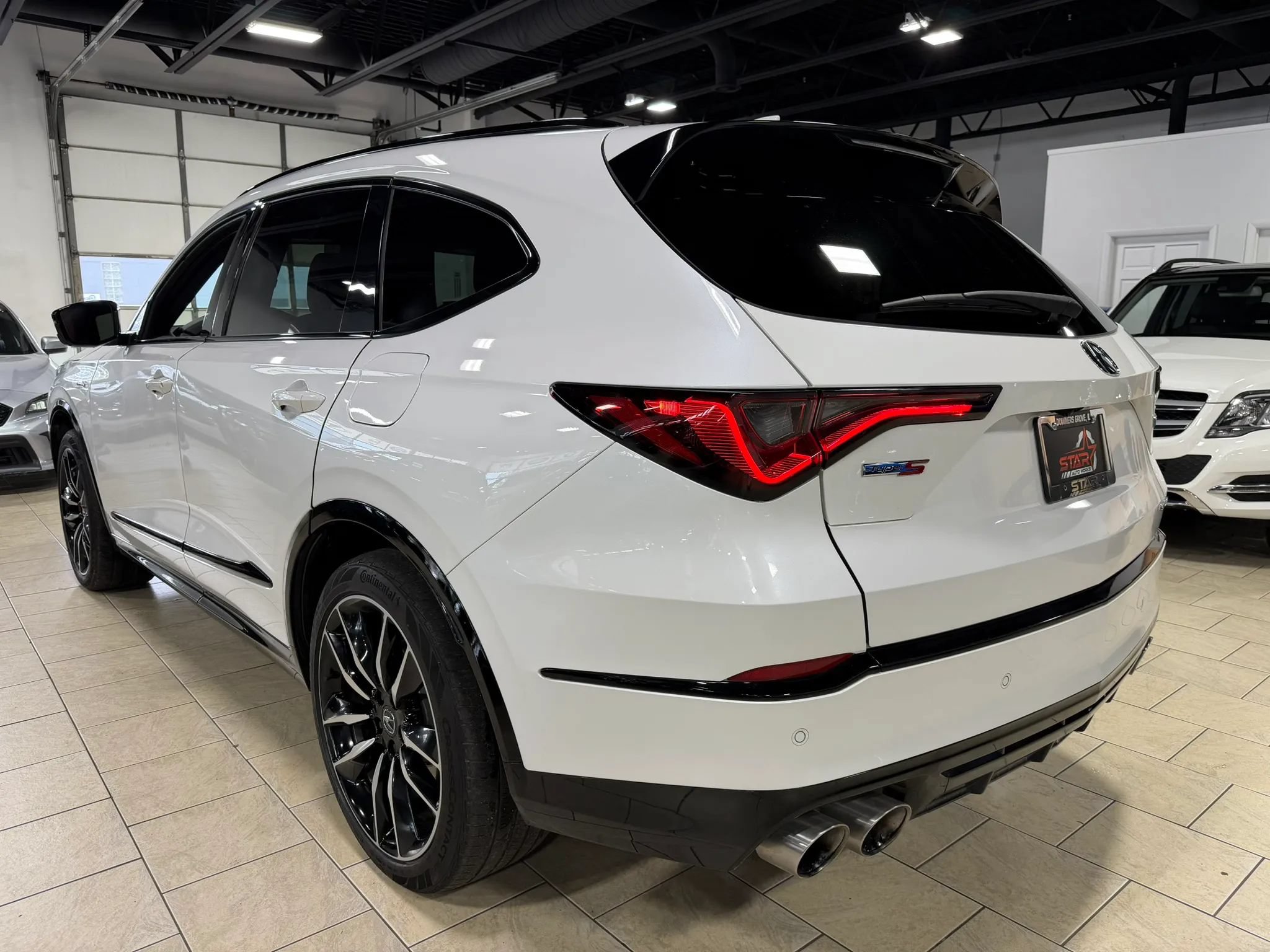 Used 2022 Acura MDX Type S w/ Advance Package AWD/4WD image 4