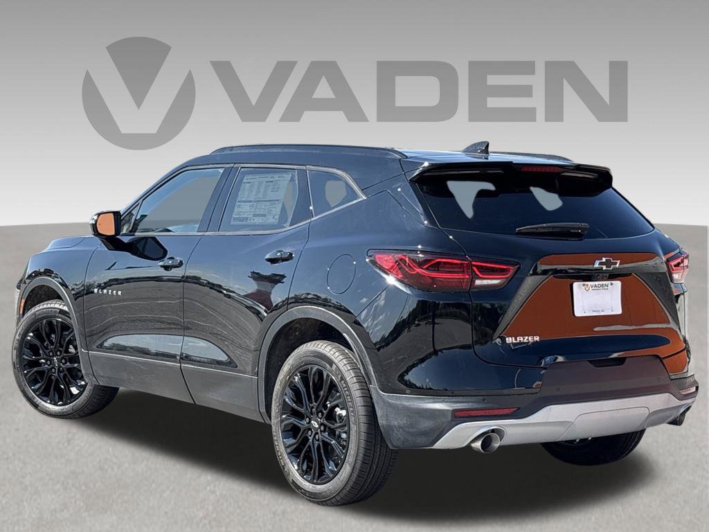 New 2026 Chevrolet Blazer LT w/ Sound & Technology Package FWD image 18