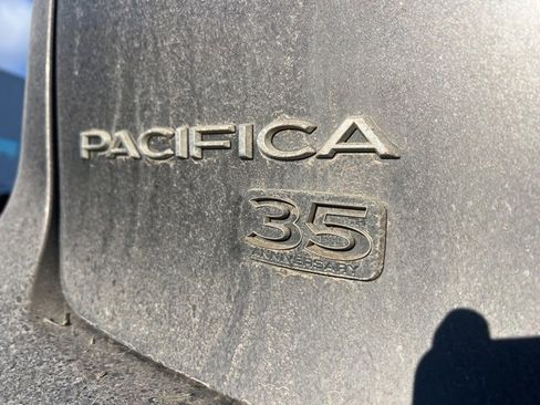 Certified 2020 Chrysler Pacifica Limited image 11