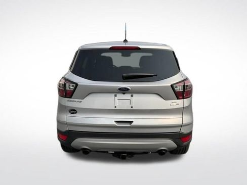 Used 2017 Ford Escape SE w/ SE Cold Weather Package AWD/4WD image 6